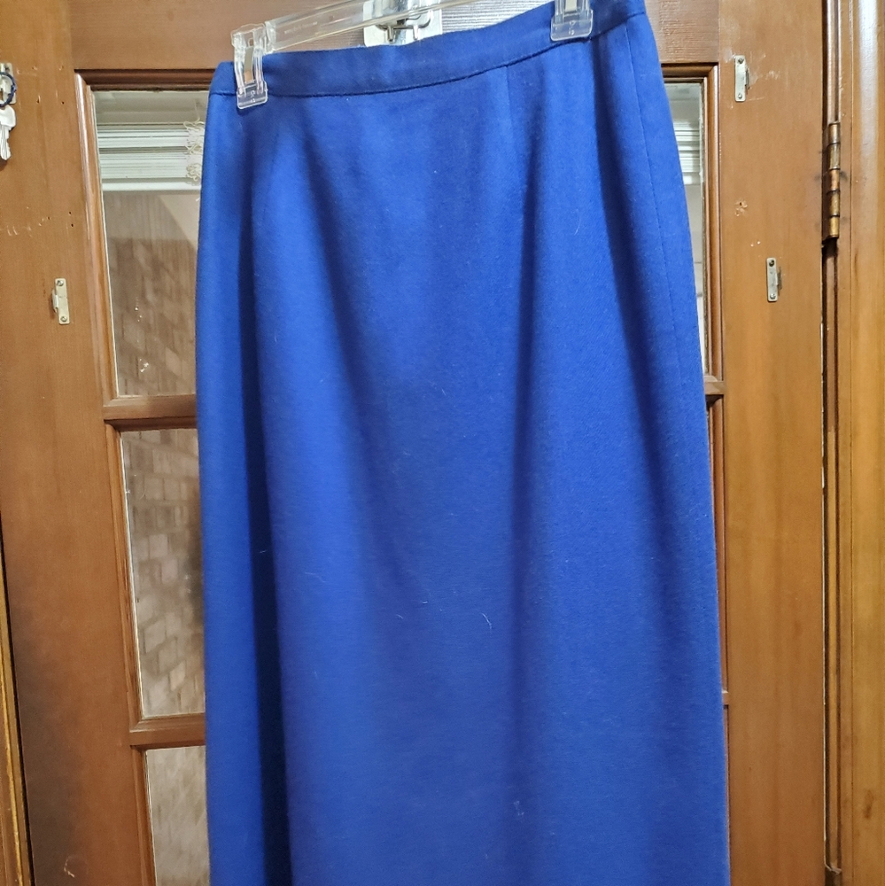 Royal Blue Wool Skirt. Lined. Size 6.